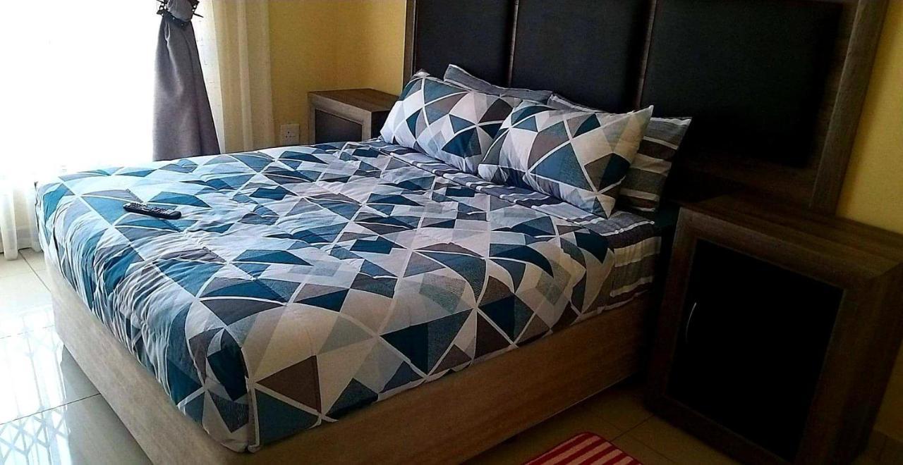 Tshukudu E Ntsho Bed & Breakfast Mogwase Luaran gambar